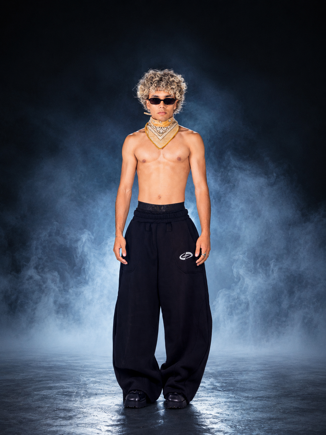 WIDEFORM Black SWEATPANTS